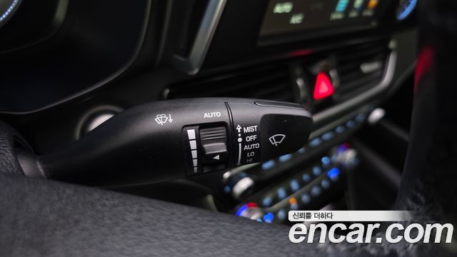 Hyundai Grandeur (IG) 2.4 Premium 2019 — фото 15