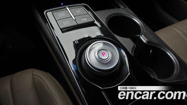 Kia K8 2.5 Gasoline 2WD Noblesse 2023 — фото 9