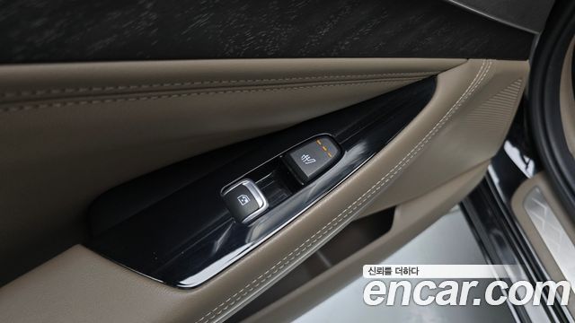Kia K8 2.5 Gasoline 2WD Noblesse 2023 — фото 19