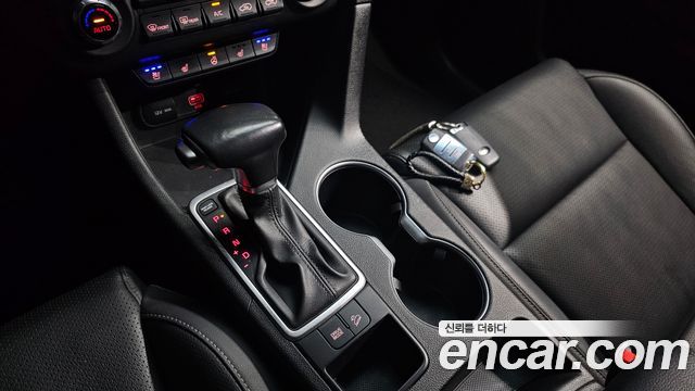 Kia Sportage The Bold Diesel 2.0 2WD Luxury 2019 — фото 9