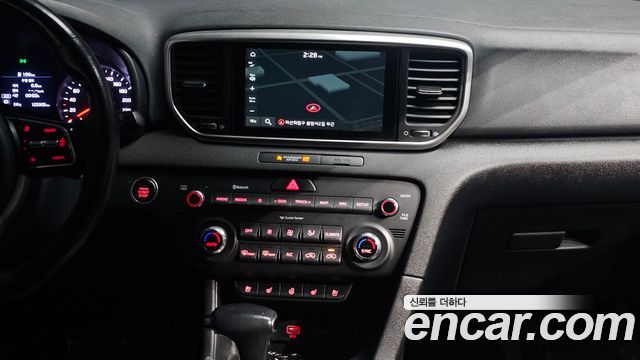 Kia Sportage The Bold Diesel 2.0 2WD Luxury 2019 — фото 14