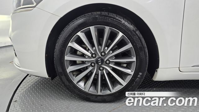 Kia K7 2.4 GDI Limited 2018 — фото 5