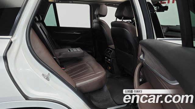 BMW X5 (F15) xDrive 30d 2017 — фото 12
