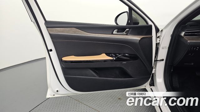 Kia K5 (III) 1.6 Turbo Noblesse 2022 — фото 24