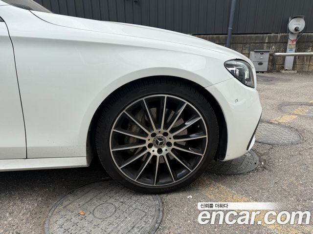 Mercedes-Benz E-Class (W213) E350 4MATIC AMG Line 2023 — фото 5