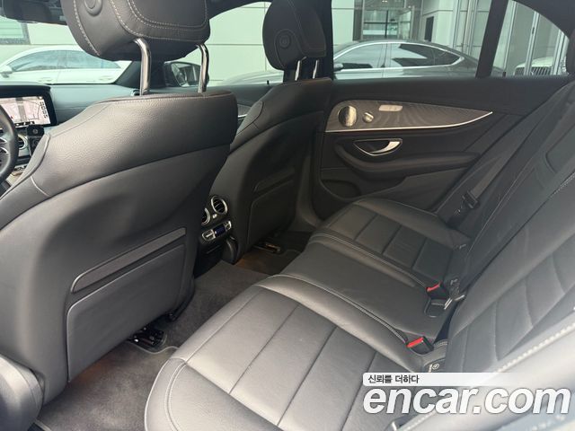 Mercedes-Benz E-Class (W213) E350 4MATIC AMG Line 2023 — фото 9