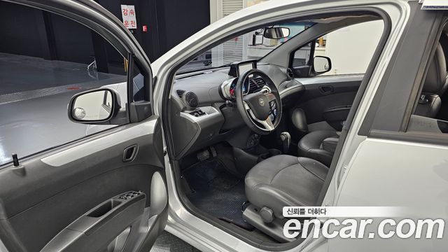 Chevrolet Spark LS+ 2015 — фото 10