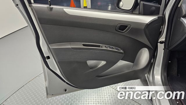 Chevrolet Spark LS+ 2015 — фото 24
