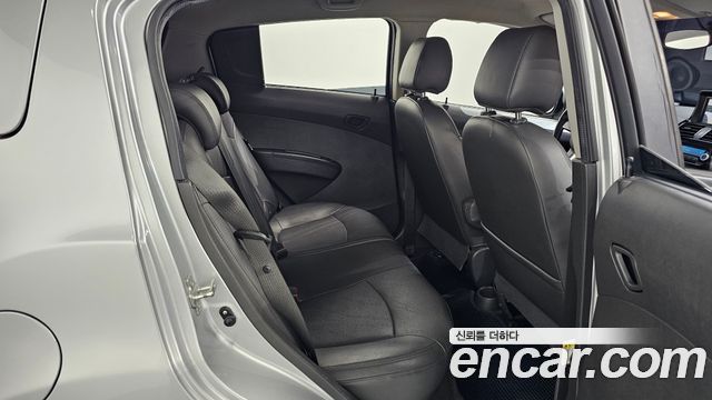 Chevrolet Spark LS+ 2015 — фото 26