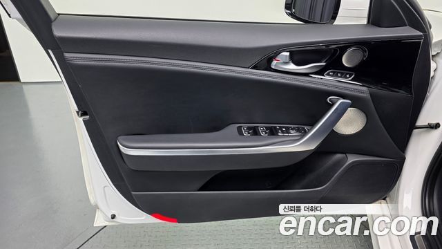 Kia Stinger 2.0 Turbo 2WD Platinum 2018 — фото 24
