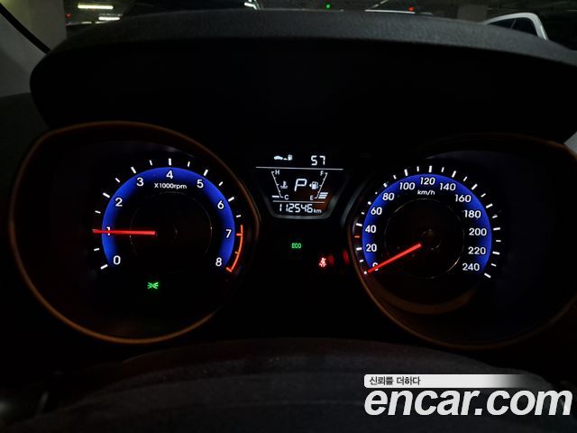 Hyundai Avante 1.6 GDi Style 2015 — фото 9