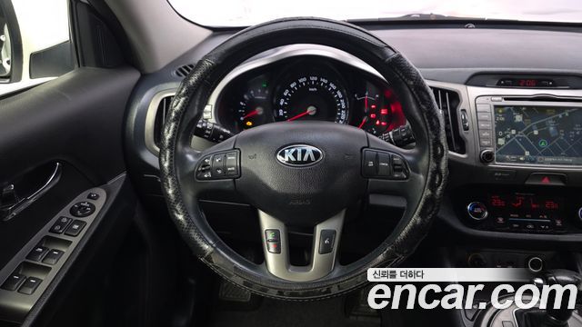 Kia Sportage R Diesel 2WD Trendy 2014 — фото 13