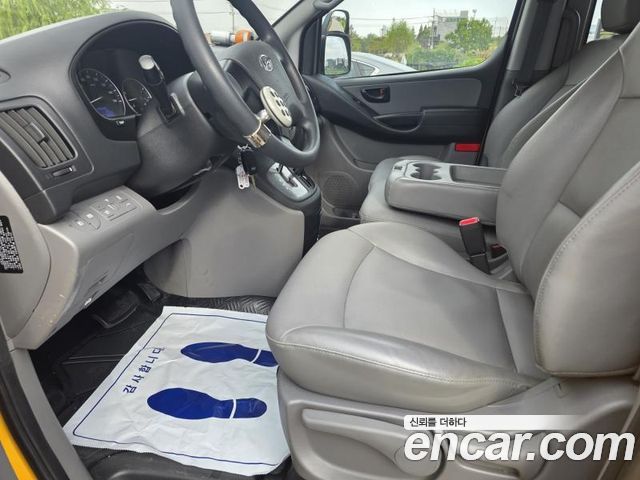 Hyundai Grand Starex School Bus 2019 — фото 16