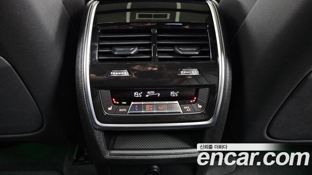 BMW X6 (G06) xDrive40i M Sport 2026 — фото 18
