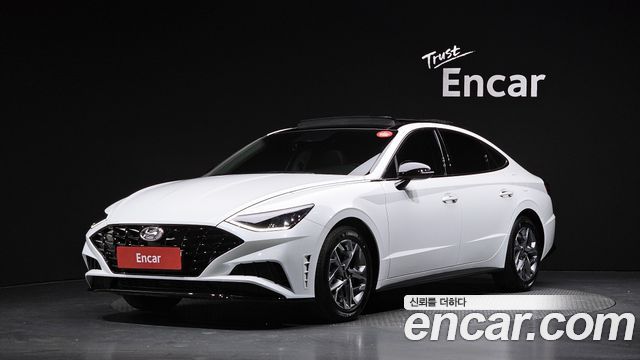 Hyundai Sonata (DN8) 2.0 Modern