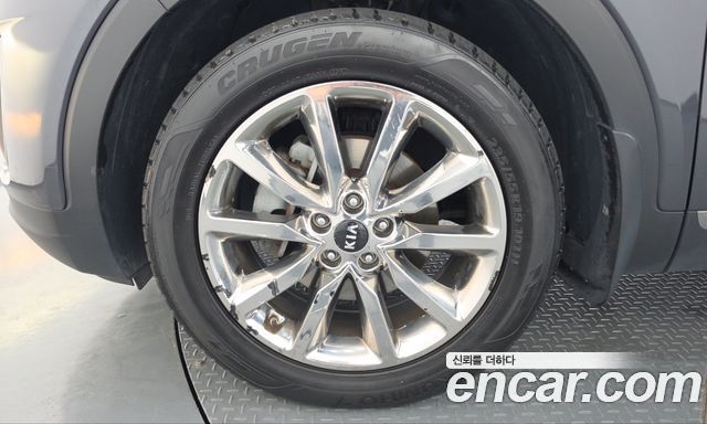 Kia Sorento Diesel 2.0 2WD Noblesse Special 2015 — фото 5