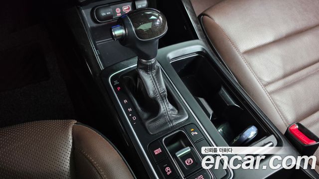 Kia Sorento Diesel 2.0 2WD Noblesse Special 2015 — фото 9