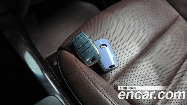 Kia Sorento Diesel 2.0 2WD Noblesse Special 2015 — фото 15