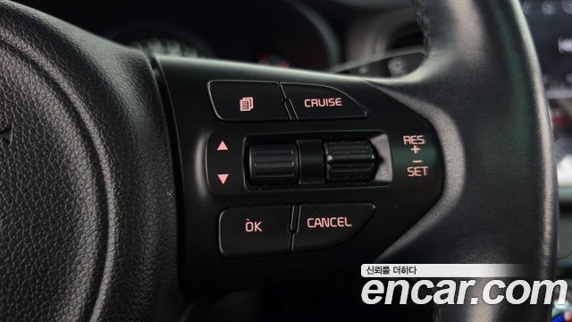 Kia Sorento Diesel 2.0 2WD Noblesse Special 2015 — фото 16