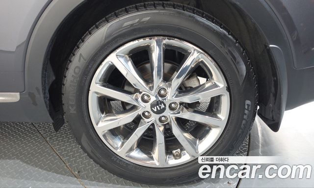 Kia Sorento Diesel 2.0 2WD Noblesse Special 2015 — фото 21