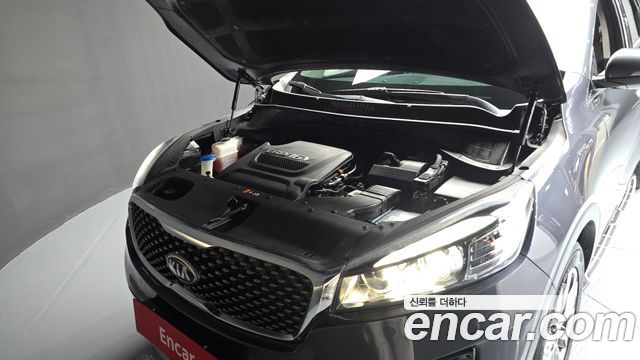 Kia Sorento Diesel 2.0 2WD Noblesse Special 2016 — фото 6