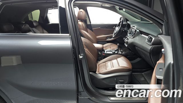 Kia Sorento Diesel 2.0 2WD Noblesse Special 2016 — фото 26