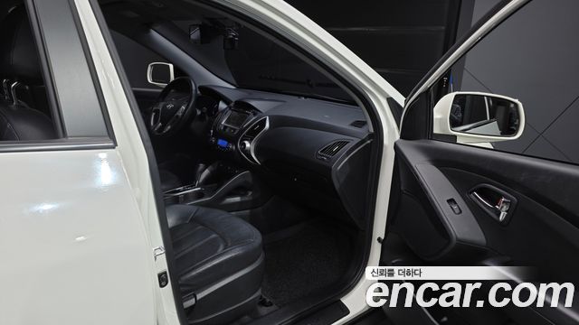 Hyundai Tucson ix Diesel 2WD LX20 Smart-Pack 2013 — фото 11