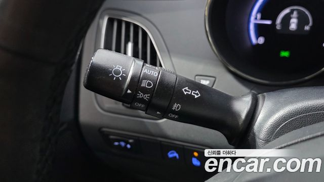 Hyundai Tucson ix Diesel 2WD LX20 Smart-Pack 2013 — фото 28
