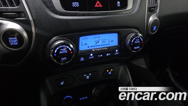 Hyundai Tucson ix Diesel 2WD LX20 Smart-Pack 2013 — фото 30