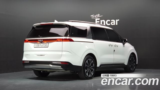 Kia Carnival (IV) Gasoline 7-Seater Signature 2023 — фото 2