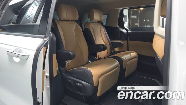 Kia Carnival (IV) Gasoline 7-Seater Signature 2023 — фото 12