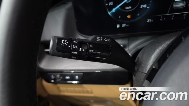 Kia Carnival (IV) Gasoline 7-Seater Signature 2023 — фото 27