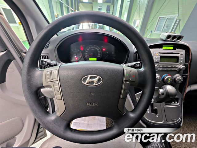 Hyundai Grand Starex 5-Seater VAN CVX Luxury 2015 — фото 19