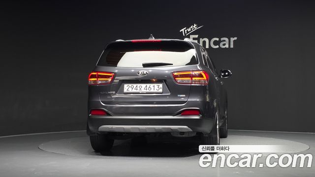 Kia Sorento Diesel 2.0 2WD Noblesse Special 2016 — фото 4