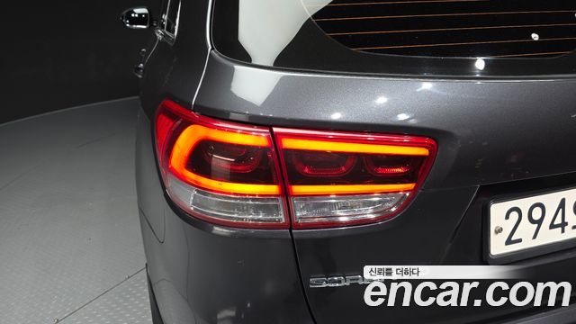 Kia Sorento Diesel 2.0 2WD Noblesse Special 2016 — фото 23