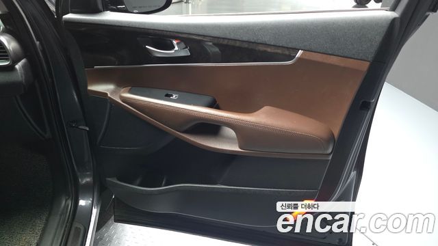 Kia Sorento Diesel 2.0 2WD Noblesse Special 2016 — фото 24