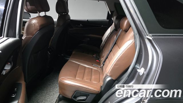 Kia Sorento Diesel 2.0 2WD Noblesse Special 2016 — фото 26