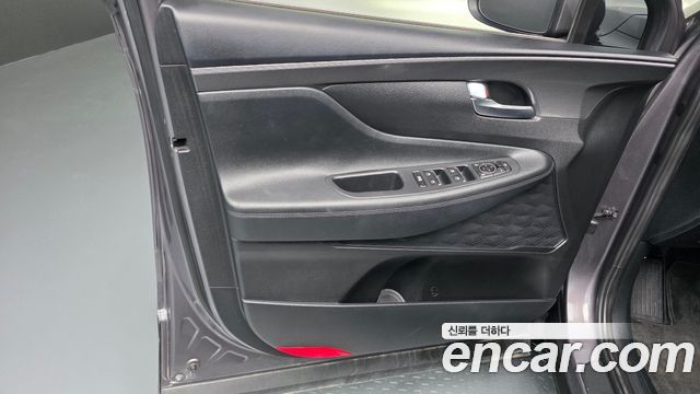 Hyundai Santa Fe HEV 1.6 2WD Exclusive 2022 — фото 24
