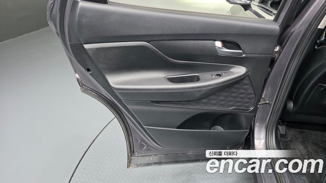Hyundai Santa Fe HEV 1.6 2WD Exclusive 2022 — фото 25