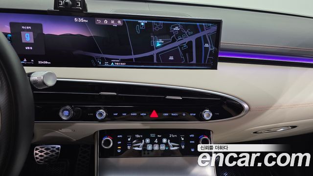 Genesis GV70 3.5T Gasoline AWD 2025 — фото 13