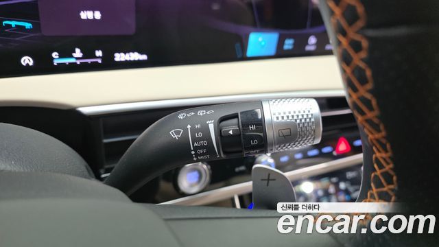 Genesis GV70 3.5T Gasoline AWD 2025 — фото 30