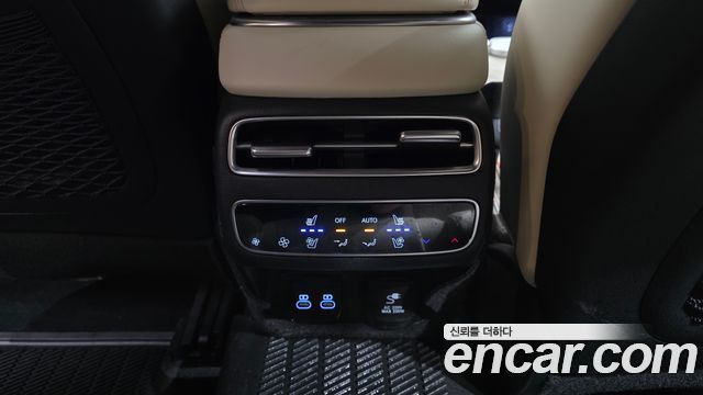 Genesis GV70 3.5T Gasoline AWD 2025 — фото 35