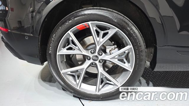 Audi Q8 (4M) 50 TDI Quattro Premium 2023 — фото 5