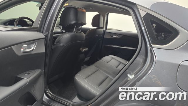 Kia K3 (II) 1.6 Prestige 2022 — фото 11