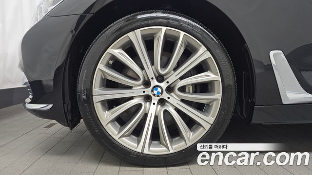 BMW 7 Series (G11) 750Li xDrive 2016 — фото 5