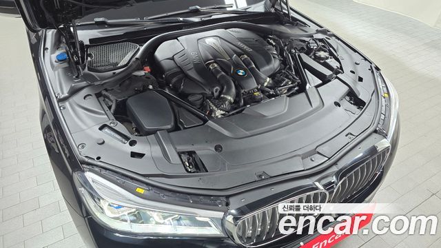 BMW 7 Series (G11) 750Li xDrive 2016 — фото 6