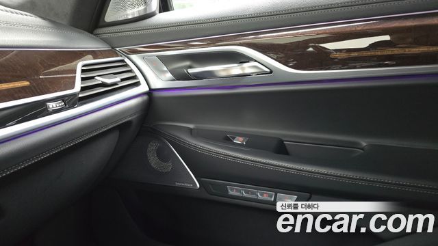 BMW 7 Series (G11) 750Li xDrive 2016 — фото 19