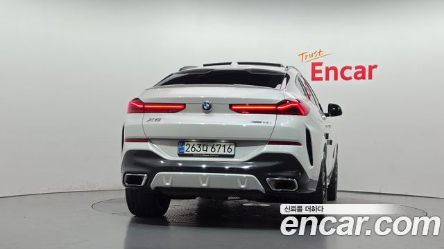 BMW X6 (G06) xDrive40i M Sport 2024 — фото 4