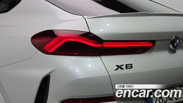 BMW X6 (G06) xDrive40i M Sport 2024 — фото 23