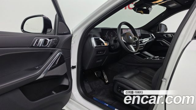 BMW X6 (G06) xDrive40i M Sport 2024 — фото 26